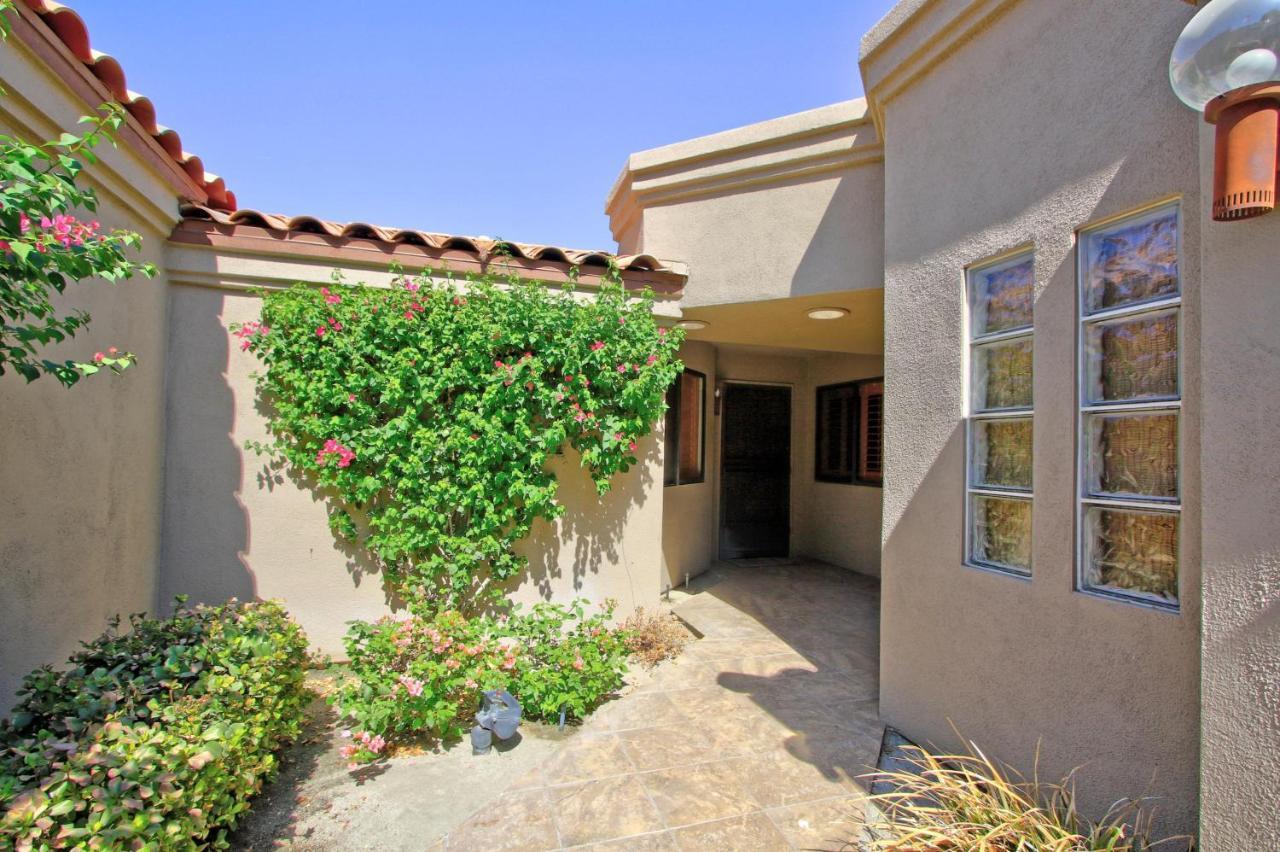 V3859 - Waterfall Hole Palm Desert Exterior photo